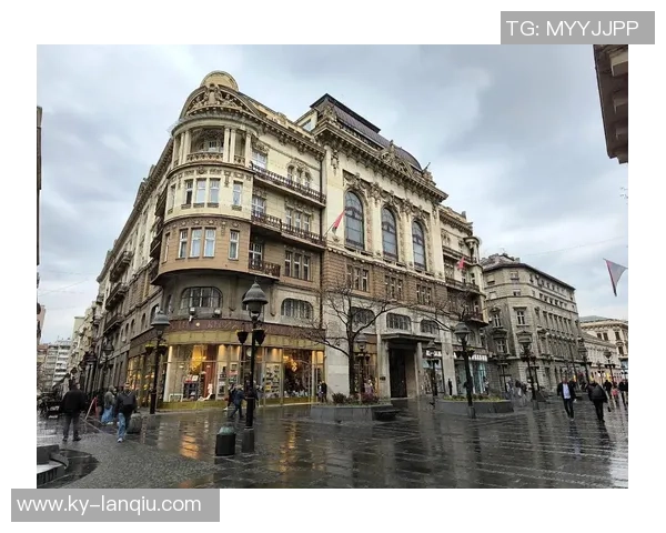 68岁米哈伊洛彼得罗维奇正式成为名古屋鲸鱼新任主教练的消息引发关注 68岁米哈伊洛彼得罗维奇正式成为名古屋鲸鱼新任主教练的消息引发关注