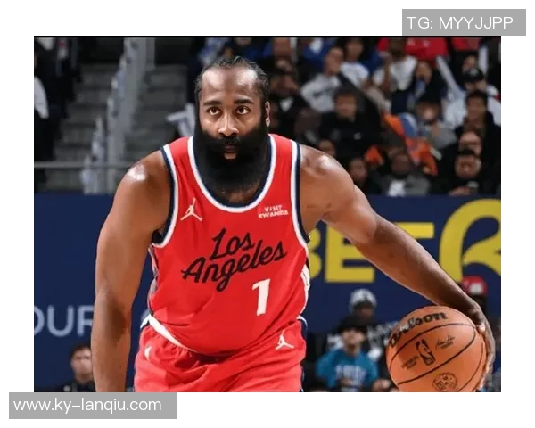 小卡坦言三分球命中率低是球队赛季失利的重要原因 小卡坦言三分球命中率低是球队赛季失利的重要原因